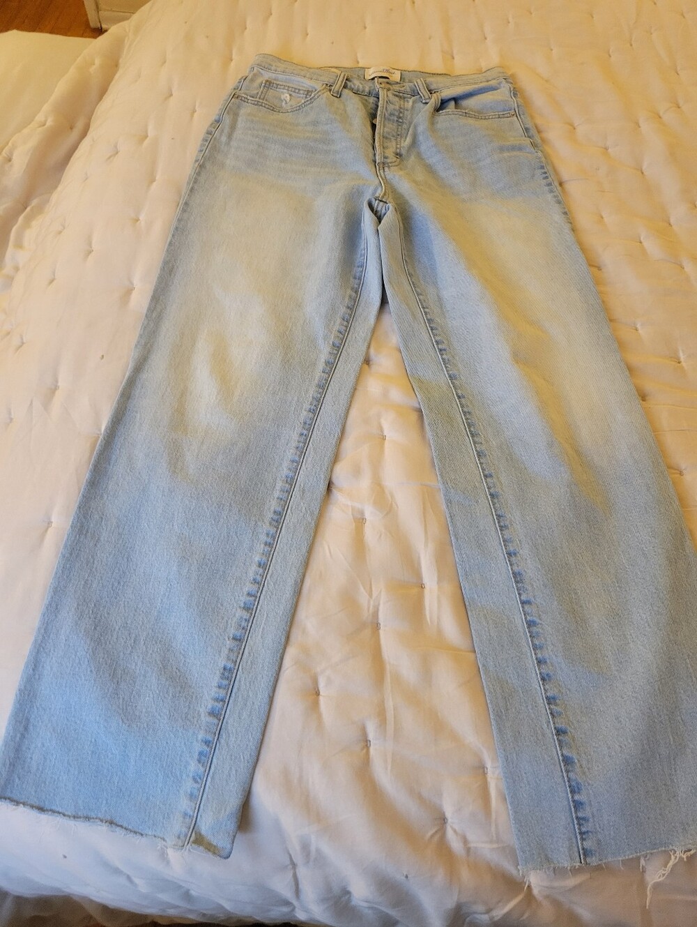 Universal Thread Light Blue Straight-Leg Jeans
